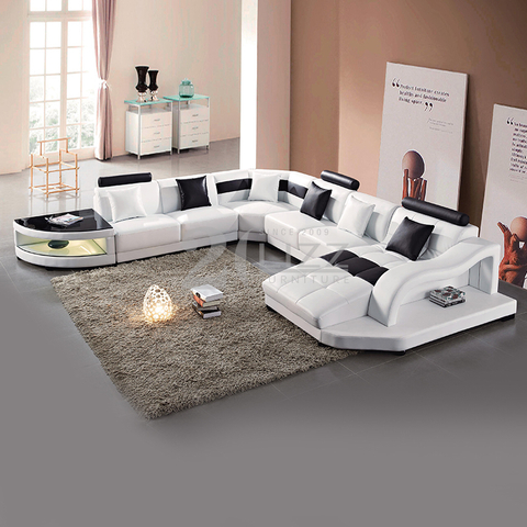 Sofa sectionnel mené en cuir véritable avec table